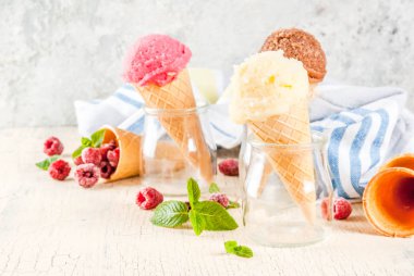 Külah dondurma tadında çeşitli