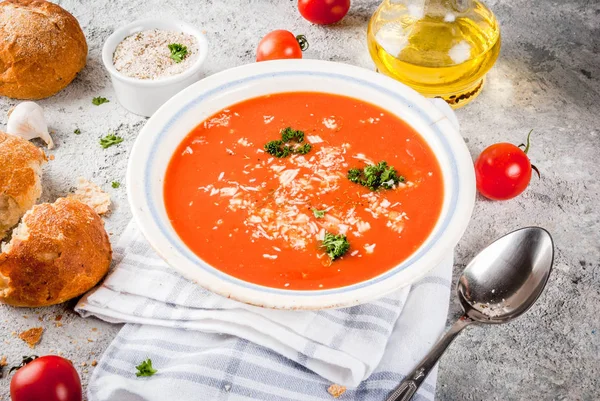 Tomato soup, Gazpacho in white bowl on grey stone background, wi — Stock Photo, Image
