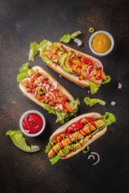 Farklı sıcak dogsdog, sıcak, en iyi görünüm, hotdog, saus ürün yelpazesine