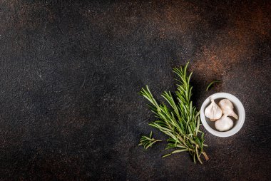 Otlar ve baharatlar arka plan yemek