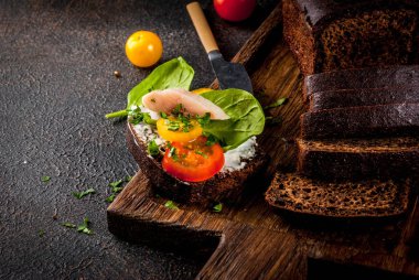 Çeşitli Danimarka açık sandviç Smorrebrod 