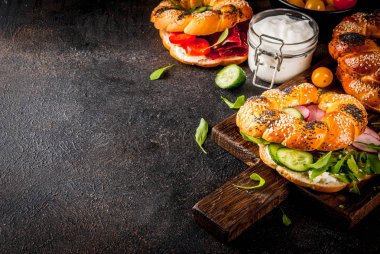 Çeşitli simit sandviç