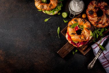 Çeşitli simit sandviç