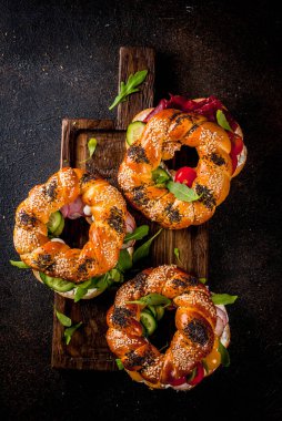 Çeşitli simit sandviç