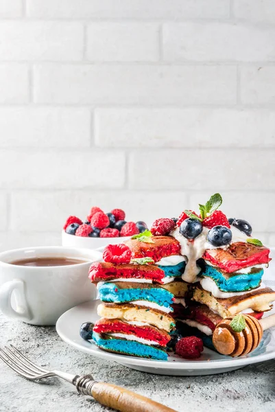 Día de la Independencia desayuno idea con panqueques — Foto de Stock