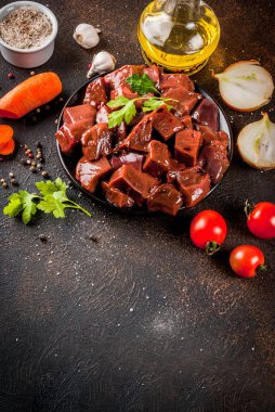 Ham sığır eti karaciğer dilimlenmiş