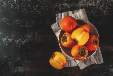 Ham olgun Trabzon hurması