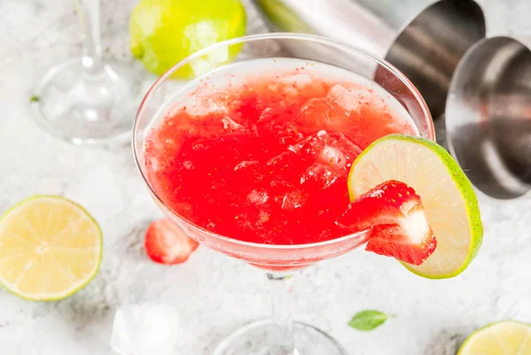 Bevroren aardbeien margarita cocktail — Stockfoto
