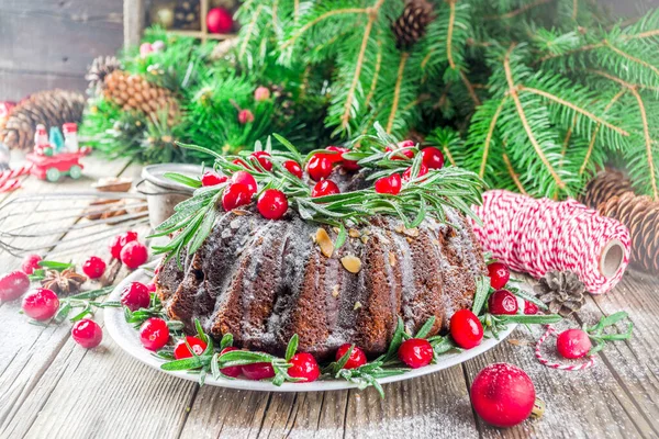 Pain d'épice chocolat noir gâteau bundt de Noël — Photo