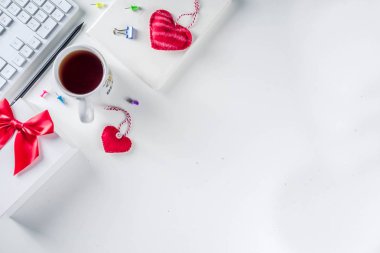 Gizli Sevgililer Günü ofis oyunu konsepti