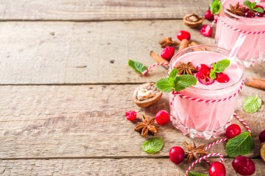 Ev yapımı kızılcık püresi.