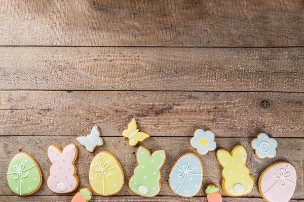 Gelukkig Pasen achtergrond met koekjes — Stockfoto