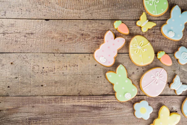 Gelukkig Pasen achtergrond met koekjes — Stockfoto