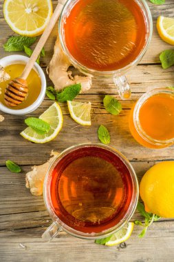 Malzemelerle nane ve limon ile Sonbahar çayı