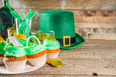 St. Patrick 'i kutlayan çocuklar için yemek.