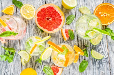 Narenciye limonata veya Mojito dört tür 