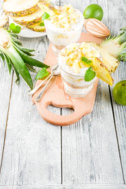 Ananas kahvaltı parfe 