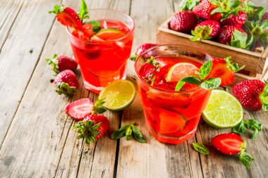 ev yapımı çilekli limonata