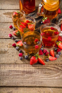 Kombucha fruit and berry tea