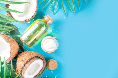 Taze hindistan cevizi ile Hindistan cevizi yağı