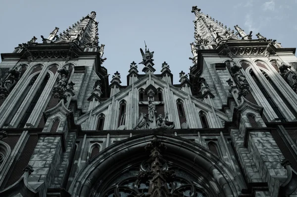 A Catedral em estilo gótico — Fotografia de Stock
