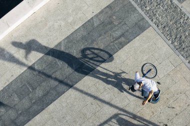 adam bmx akrobatik şekil siluet