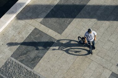 adam bmx akrobatik şekil siluet
