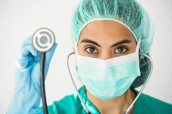 O enfermeiro com fonendoscópio — Fotografia de Stock