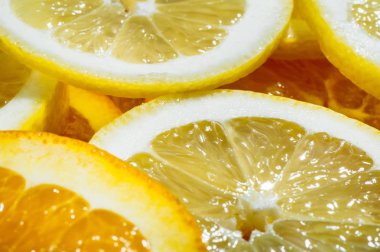 limon ve portakal meyve izole 