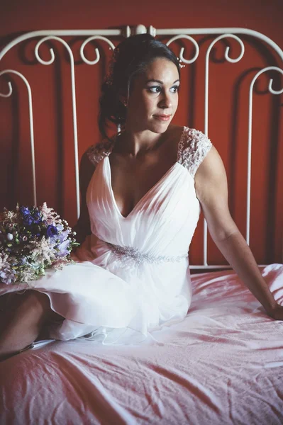 kadın odaya mutlu evli