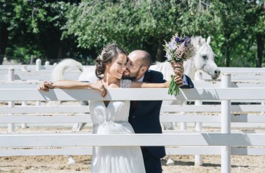  Yeni evli çift düğün natu güzel ata stand