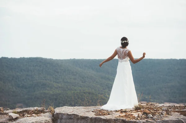 Evli kadın mutlu alanında — Stok fotoğraf