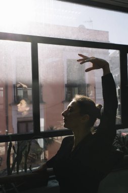 Kapalı pratik balet.