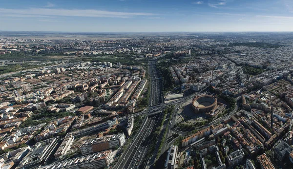 Vista aérea da arena de toureiros Las Ventas em Madrid, Espanha — Fotografia de Stock