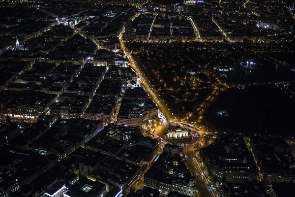 Panorama-Luftaufnahme der Puerta de Alcala von Tag zu Nacht, Haupt-Sho — Stockfoto