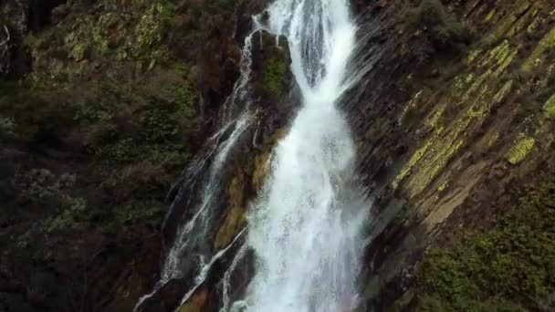 Wasserfall Den Bergen — Stockvideo