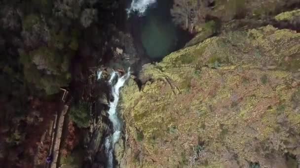 Wasserfall Den Bergen — Stockvideo
