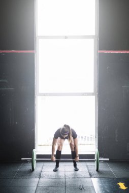 Kararlı sporcumuz ağır halter kaldırma
