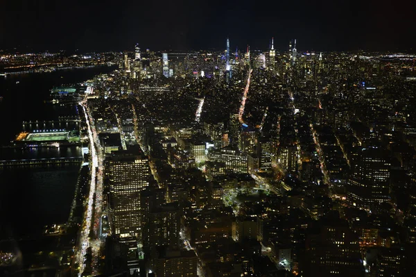 New York City Cityscape à noite — Fotografia de Stock