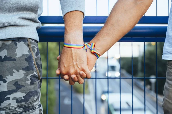 Man Hands Gay Flag Bracelet — Stock Photo, Image