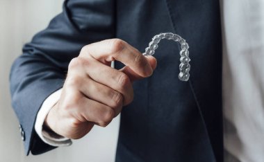 Profesyonel diş temizleme hizalayıcıları.