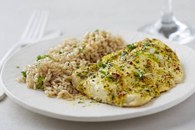 Limon sarımsak Marine sosu pilav ile cod
