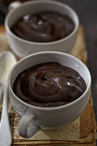 Chocolate pudding in teacups — Stock Photo, Image