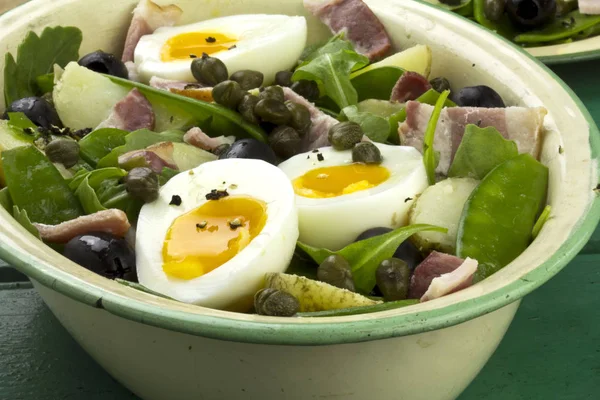 Beans, bacon and egg salad