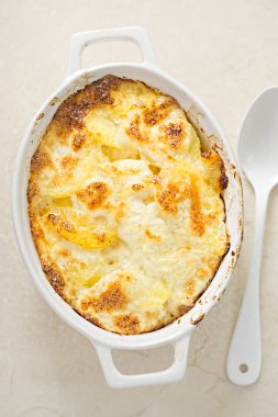 Bchamel soslu patates graten 