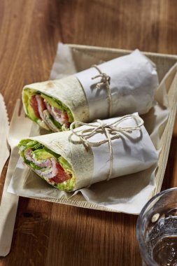 Baharatlı Blt bacon marul domates sarma