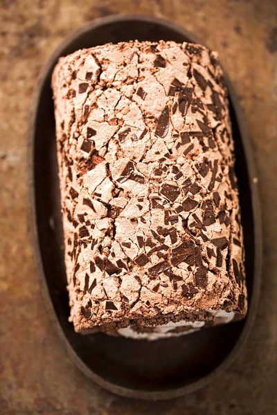 Chocolate meringue roulade — Stock Photo, Image