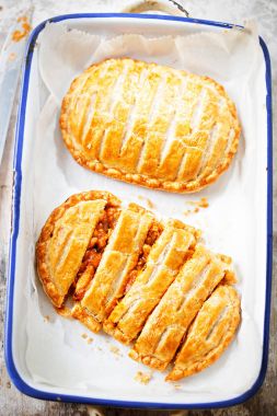 Tavuk tikka puf böreği 