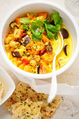 AGA destan sebze curry ile Balkabagi ve patlıcan