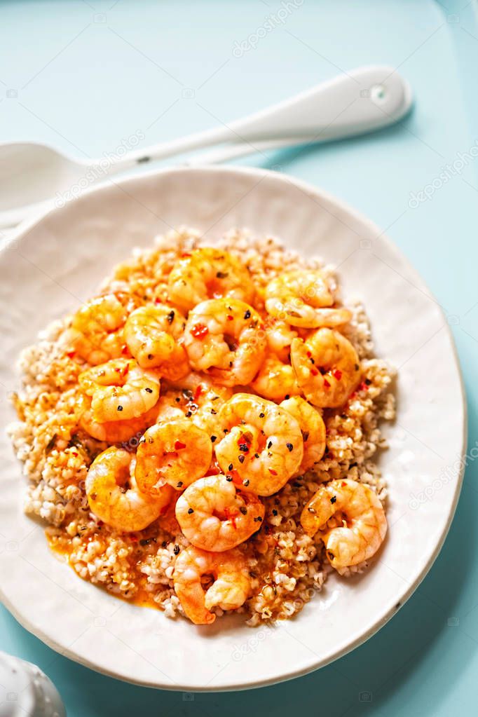 Prawns in sweet chilli sauce with barley 